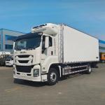 10-12 Tons ISUZU GIGA Refrigerator Truck for meat ice cream transportation