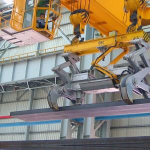 China QD Hook Double Girder Overhead Crane 20T Electric Travelling Trolley factory