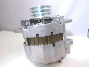 China FUSO BUS ALTERNATOR A008TU5579 A4711540402 12V 90A factory