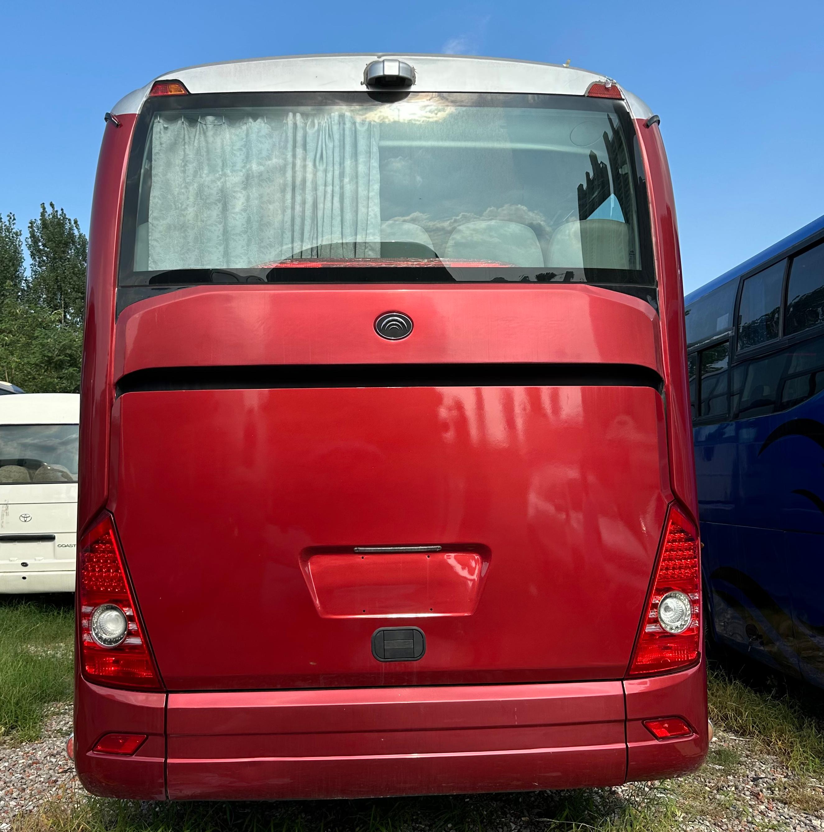 Remanufactured Diesel Engine Left Rudder Long-Distance Bus for Comfortable Travel