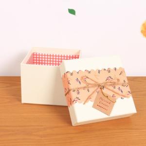China Coloured Cardboard Corrugated Paper Box Provide Customized Design factory
