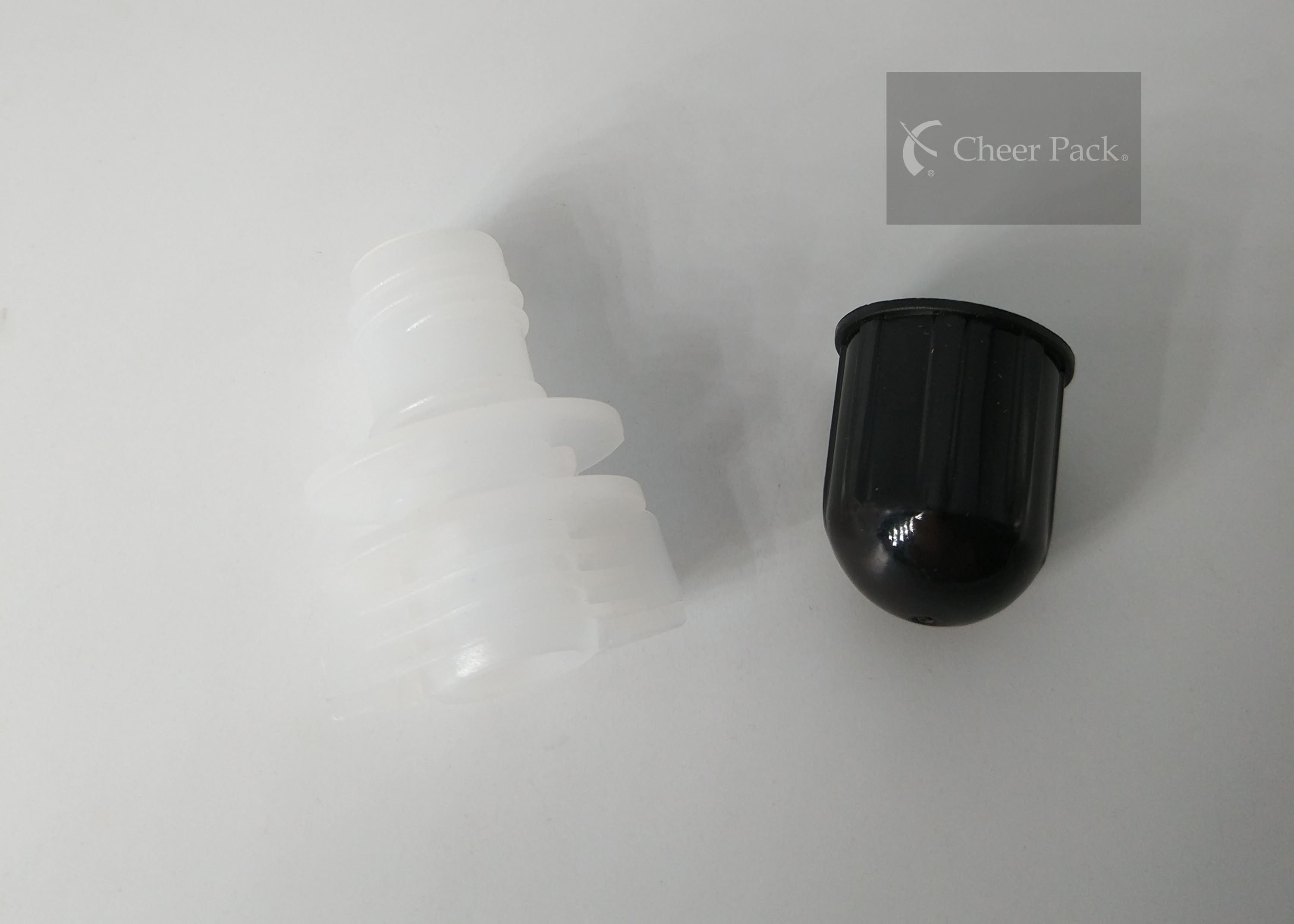 Food Grade Pour Spout Caps Durable For Doypack Pouch , Round Type Cap