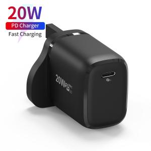 China Light Weight Type C UK Plug QC3.0 20W Fast Charging Phone Charger For Iphone Samsung factory