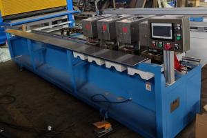 China 200W Hydraulic Angle Punching Machine 90° Angles On Paper Edge Protector AP4-3000B factory