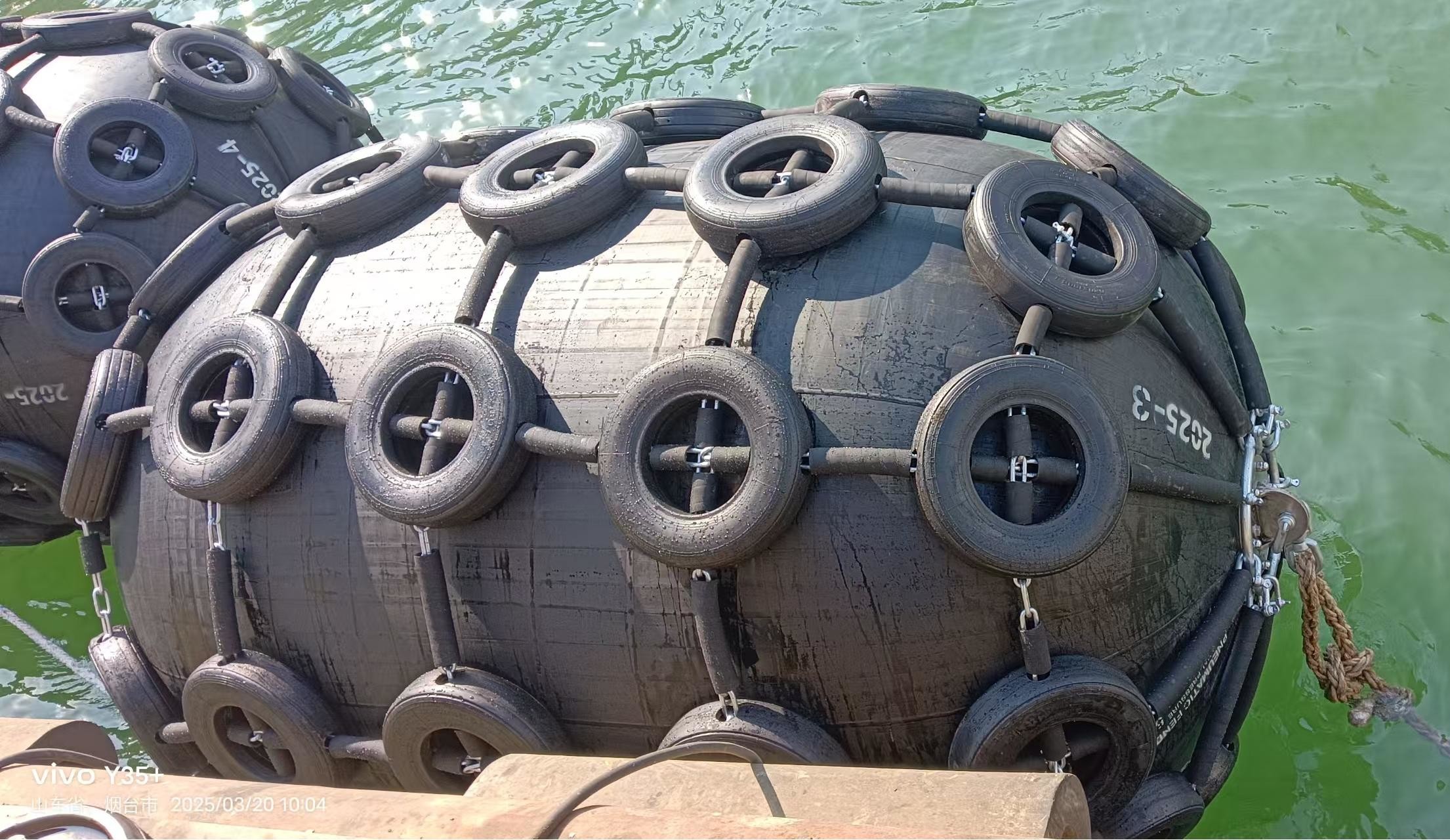 Versatile Yokohama Pneumatic Fender For Various Marine Applications And Conditions