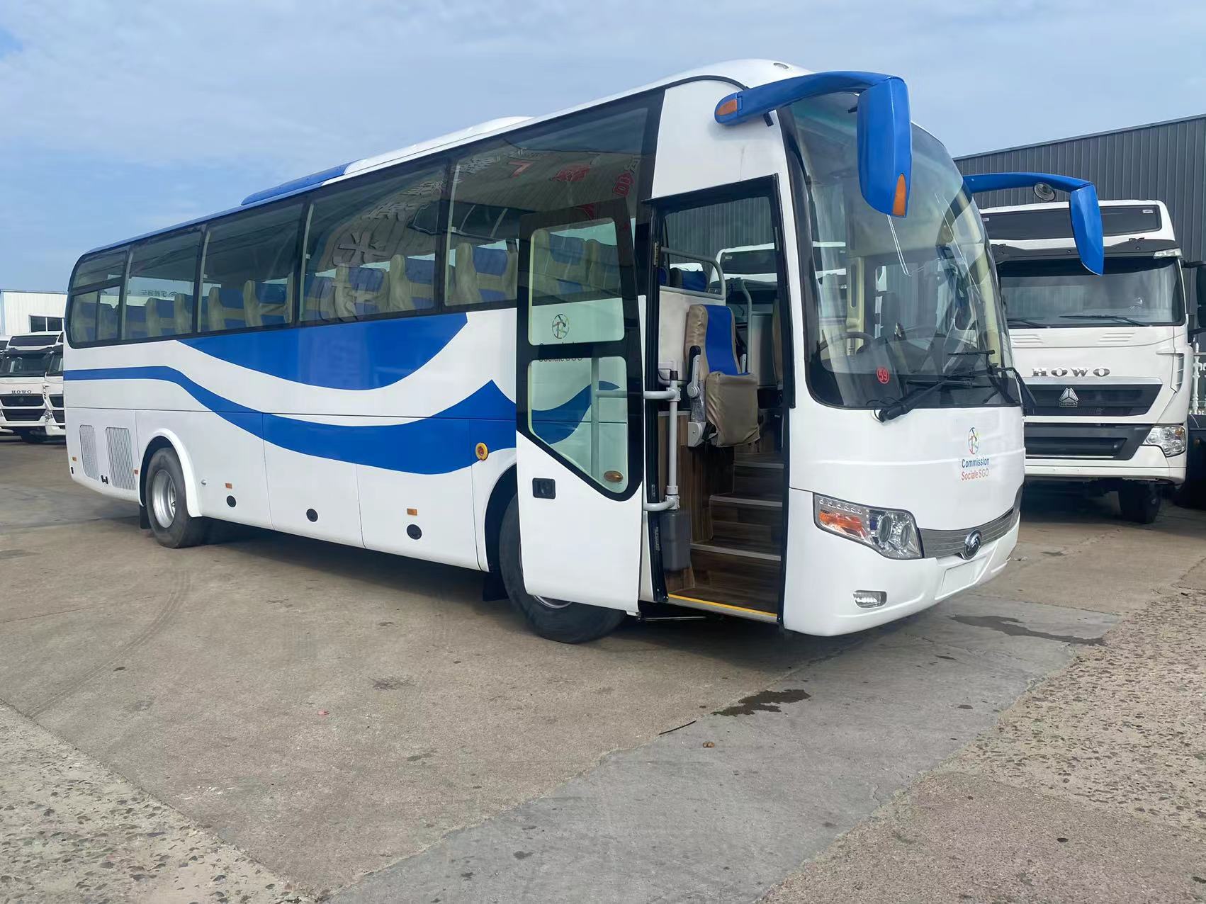 Used 2019 Year Yu Tong Coach Bus with Comfortable Style and Euro 3 Emission Standard