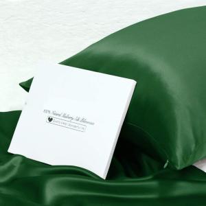 China 22mm 25mm Silk Pillowcase Gift Set With Gift Box Plain Dyed factory
