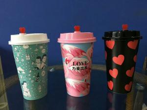 China Gift Plastic Coffee Cups With Lid , Custom Coffee Cup In Mould Lable factory