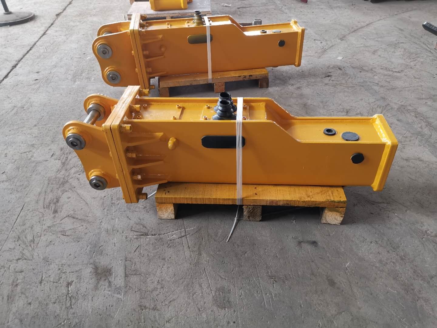 Alloy Steel Excavator Hydraulic Hammmer For Hyundai Sany Liugong PC Hitachi Kobelco