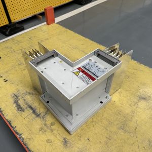 Aluminium Dense Metal Enclosed Busway / Power Busways Connected To Distribution