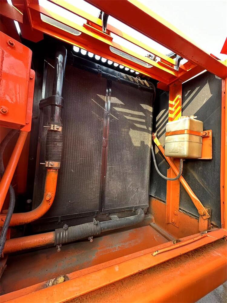 Original Doosan 225LC-7 210-7 150w-7 220-7 420-7 Hydraulic Crawler Excavator 22.5ton Japan