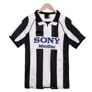 China Juventus Legendary Home Retro Football Shirts 1997-1998 Customized factory