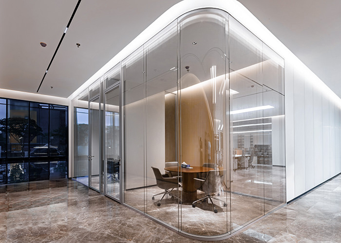 Modern Solution Office Spaces Glass Partition Walls Customizable Size