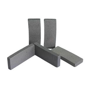 China Fast Cutting Diamond Segments For Granite Edge Cutting Bridge Saw 800mm factory