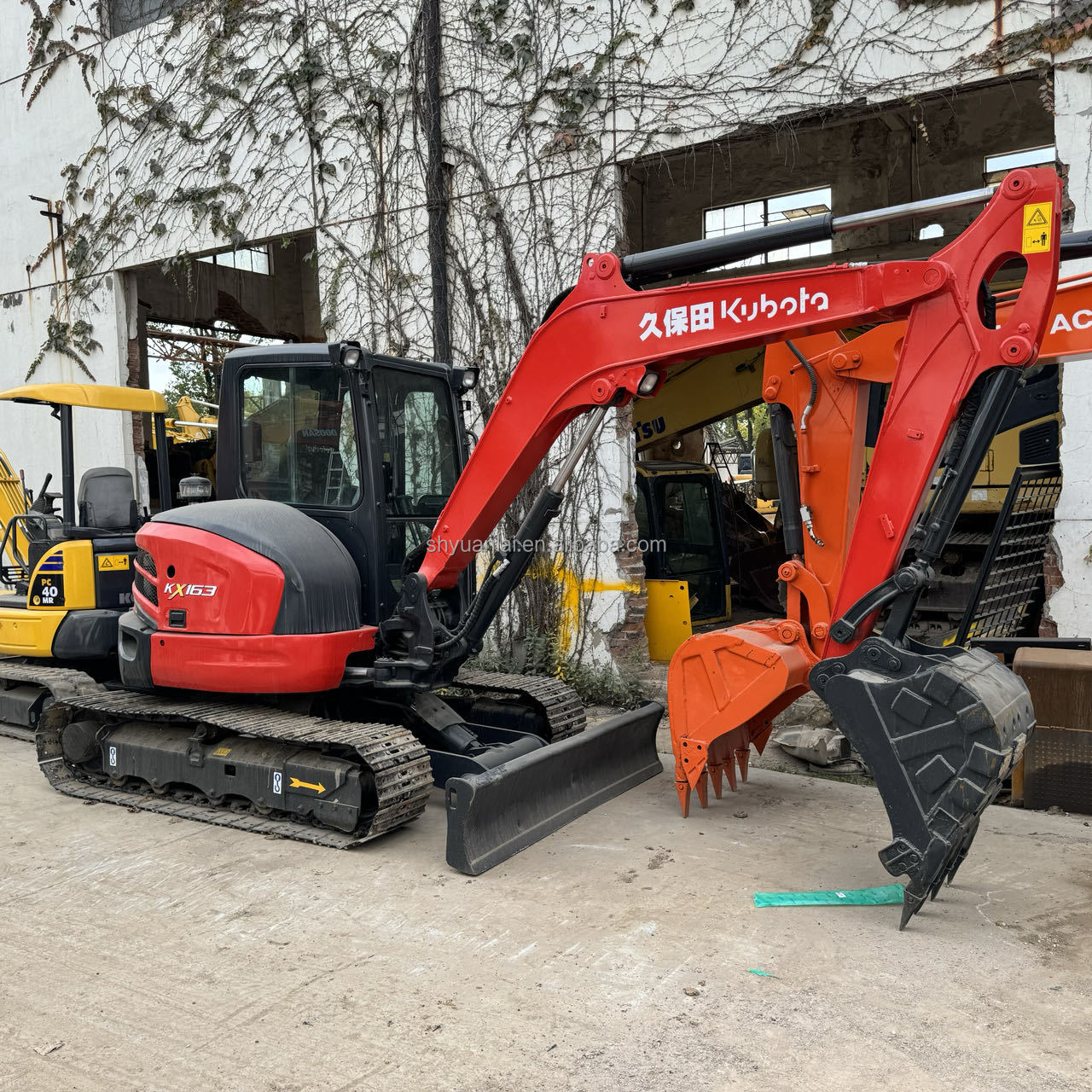 KX163 Kubota Excavator High Precision and Sturdy Arms for Your Construction Needs