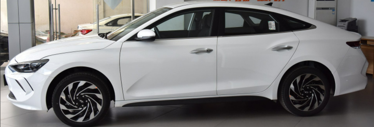 Beijing Hyundai Feista pure electric 2020 GLS free travel version 4 door 5 seats 3 box car