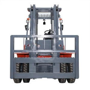 China 1220 Fork Length 5 Ton Diesel Operated Forklift Automatic / Manual Transmission factory