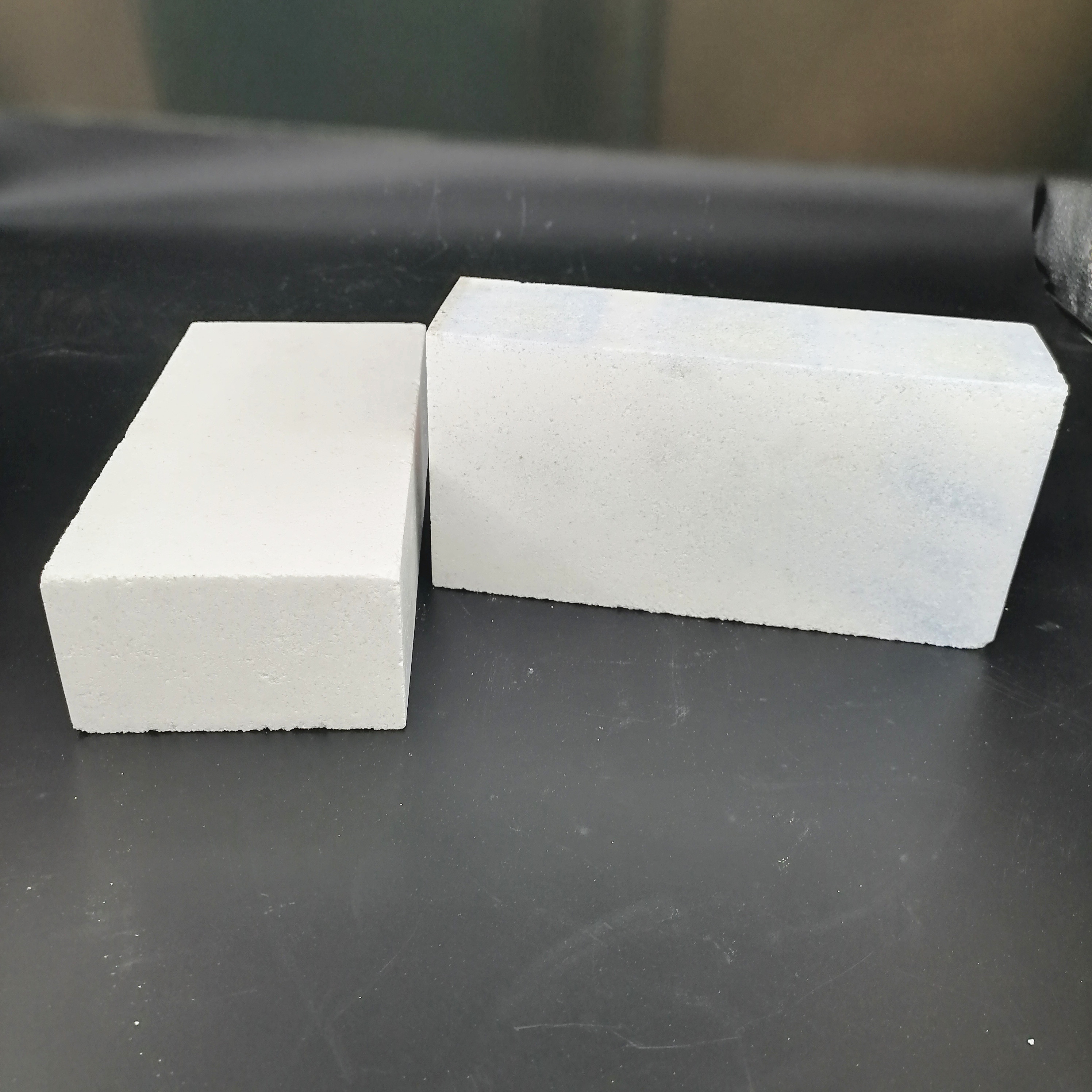 Cutting Service 99 Corundum Brick Refractory Bricks for Industrial Furnace Processing