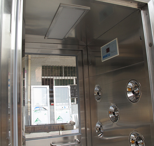 Full SUS304 Automatic Cleanroom Air Shower For 4 Persons With Three Sides Blowing