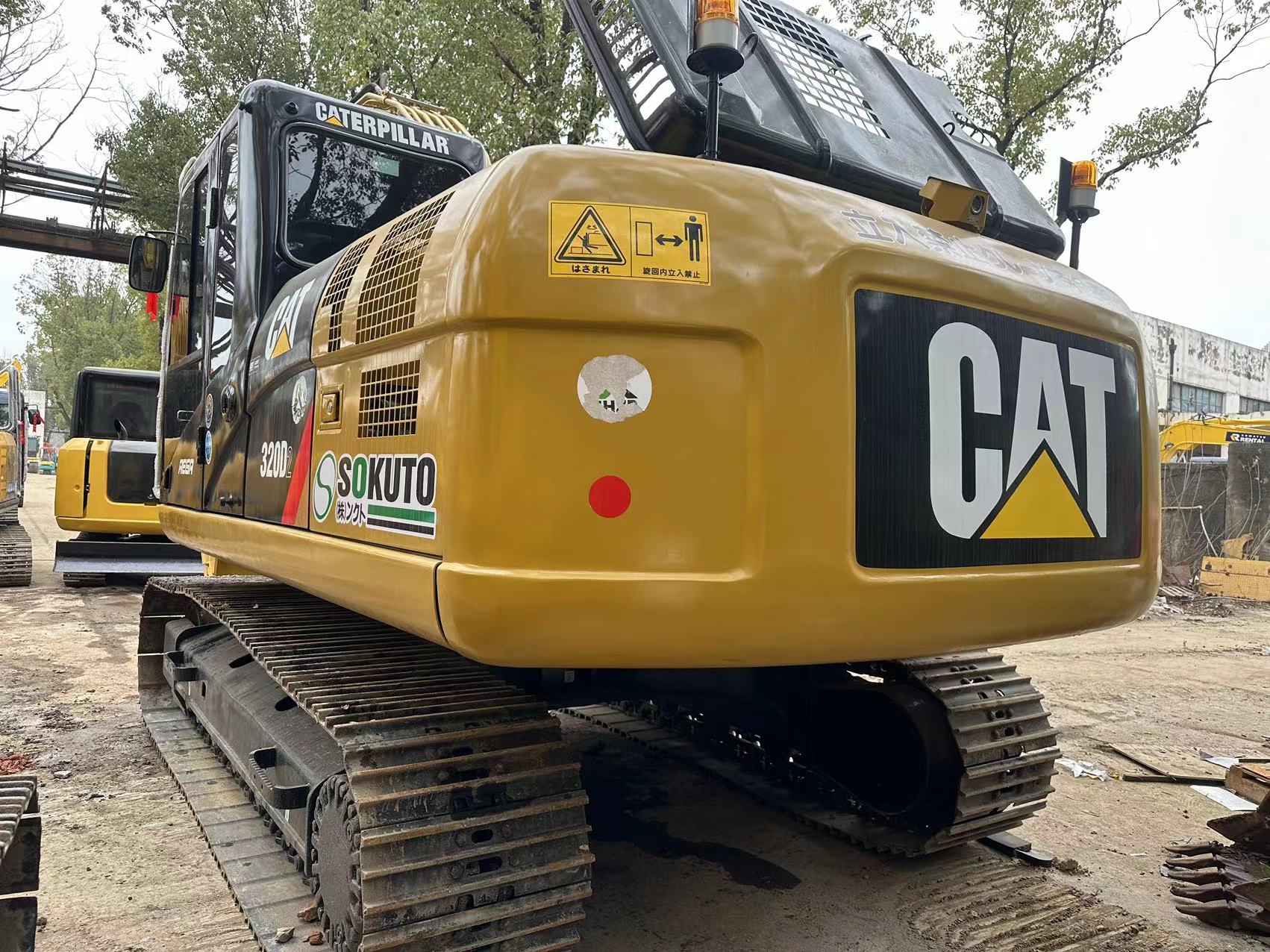 2022 Year Model Cat 320D2 Excavator for Selling in Japan Japan Made 1000 Working Hours