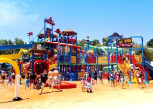China Durable Water Playground Equipment FRP Pipe Pirate Ship Slide For Kindergarten factory