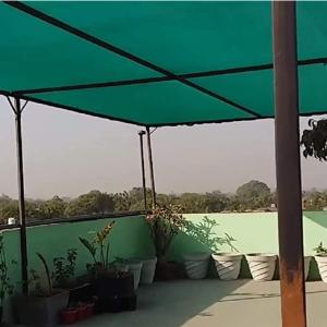 China Sunshade plant cover UV protection durable sunshade screen HDPE outer sunshade sail fabric factory