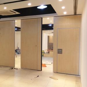 China Lightweight Foldable Acoustic Sliding Banquet Hall Partitions For Decorative factory