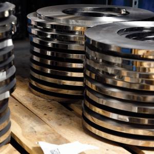 China 201/202/304/309/309S/310/310S/304/304L/316/316L/316Ti Mirror Stainless Steel Coil factory