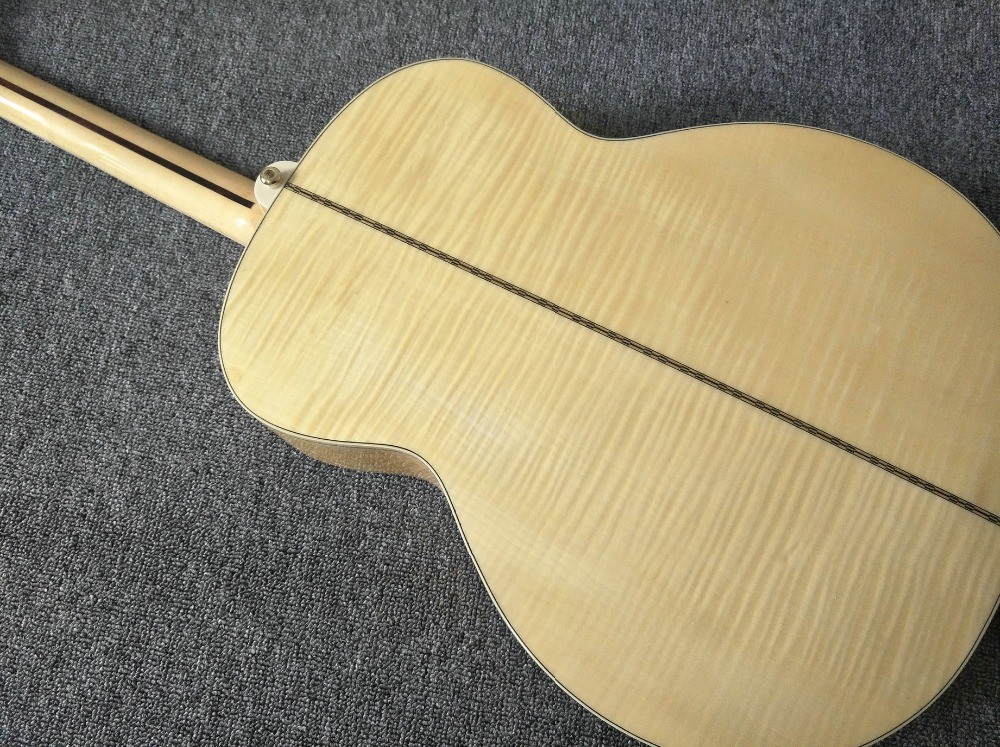Left hand Acoustic Guitar 43 inches SJ200 Maple Acoustic Guitar Back / Side Tiger Stripes