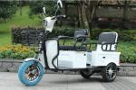 5 * 12V 32Ah Battery 3 Wheel Seated Scooter