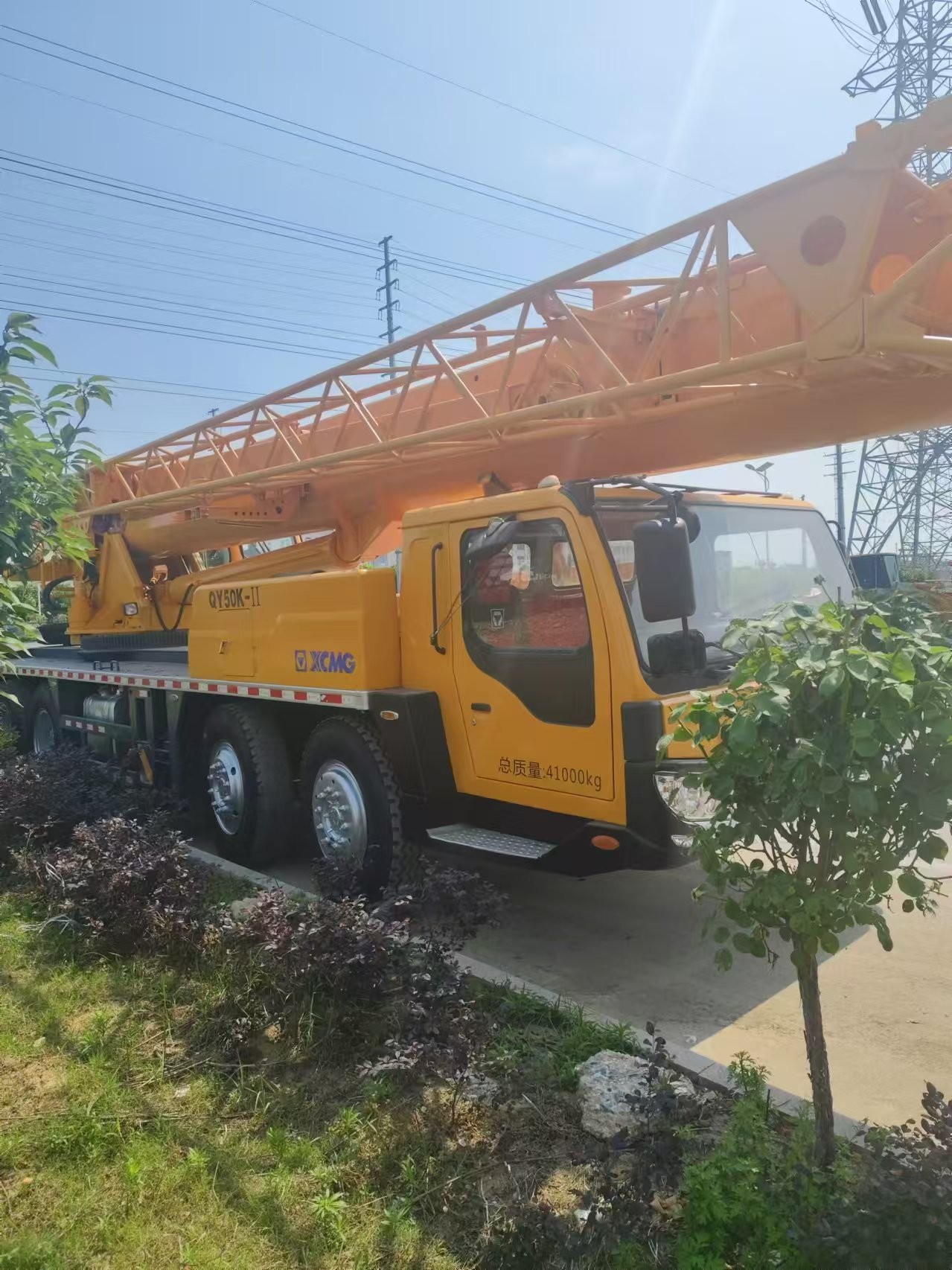 Advanced Truck Crane With 50 Ton Loading Capacity And 55m Max Lifting Height