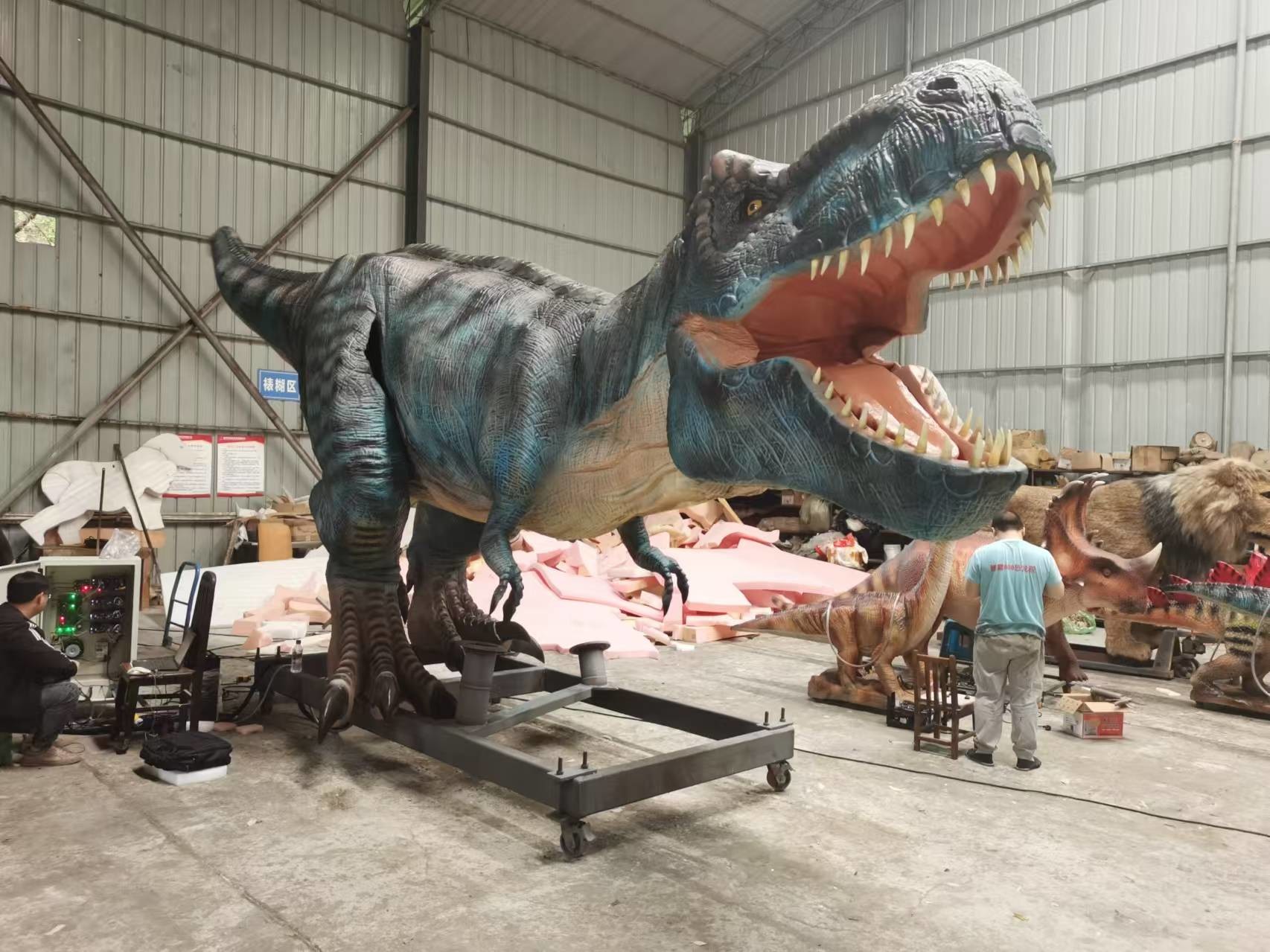 Weatherproof Realistic Animatronic Dinosaur T-rex Servo Motors Dinosaur Wide Range Of Movements