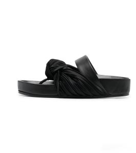 China Size 38 24cm Womens Soft Bottom Slippers Knotted Flat Leather Slip On Sandals factory
