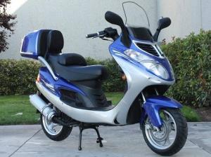 China 4 Stroke 150cc Single Cylinder Adult Motor Scooter factory