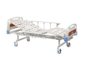 China Medical Adjustable Bed With Side And Casters 2 Years Warranty factory