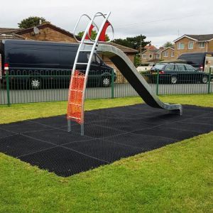 Rubber Grass Mats For Horse Rubber Grass Mats Installed In An Equestrian Yard