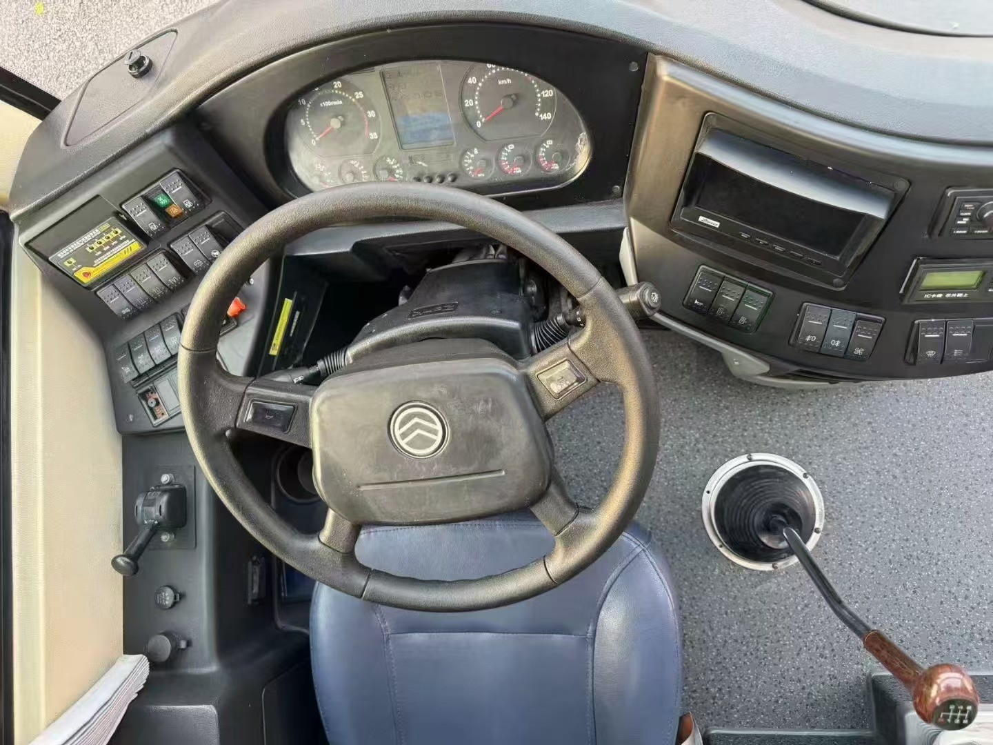 Find the Best Deals on Second Hand Buses in and Affordable Prices
