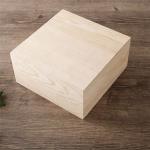 Custom Delicate Lidded Wooden Box Unfinished Pine Box For Souvenir Gift