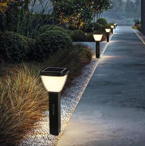 China Powerful Tall Led Solar Lawn Lights For Outdoor Waterproof IP65 Landscape Patio factory