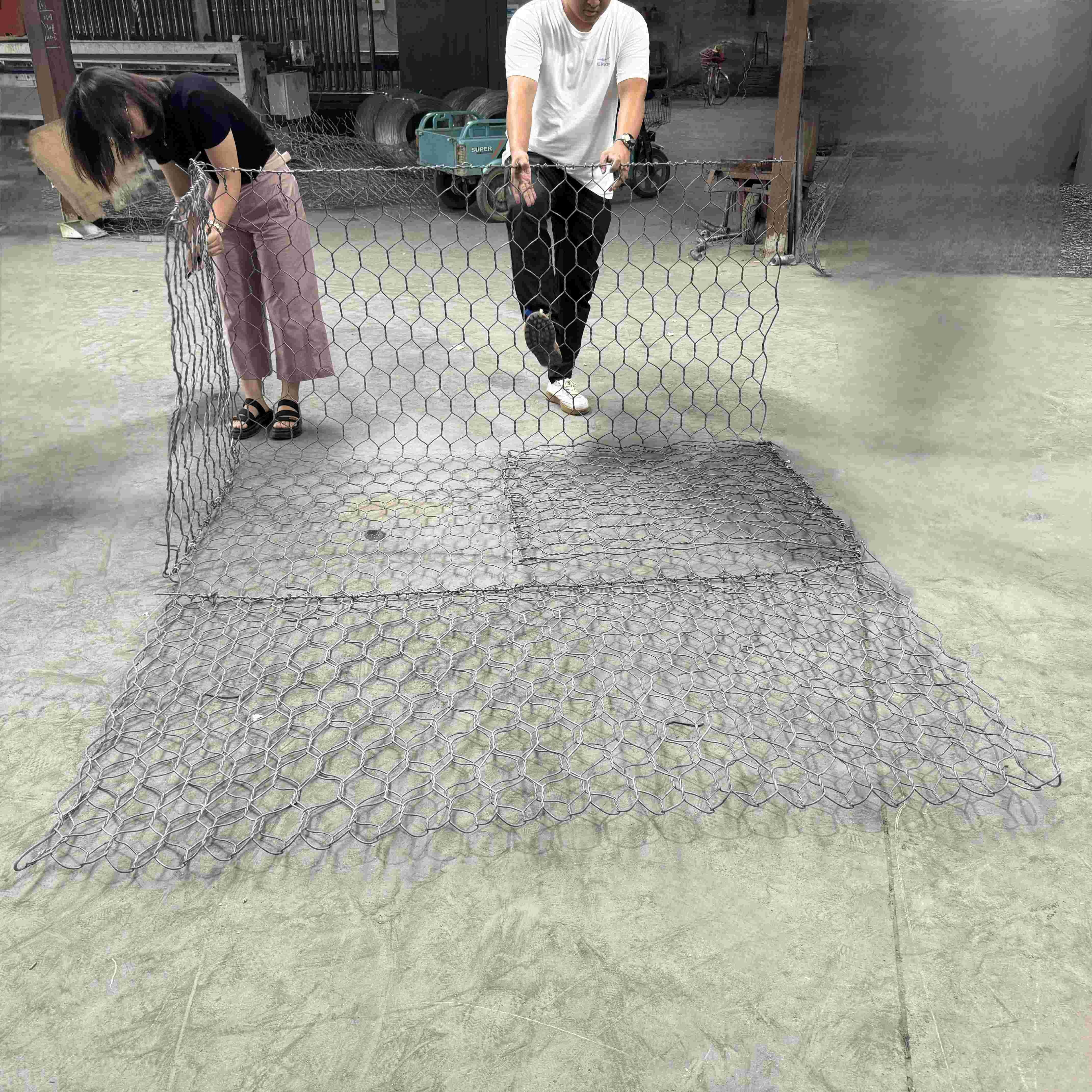 2.7mm HDP Galvanized Double-Twist Gabion Stone Wall Cage for River Protection