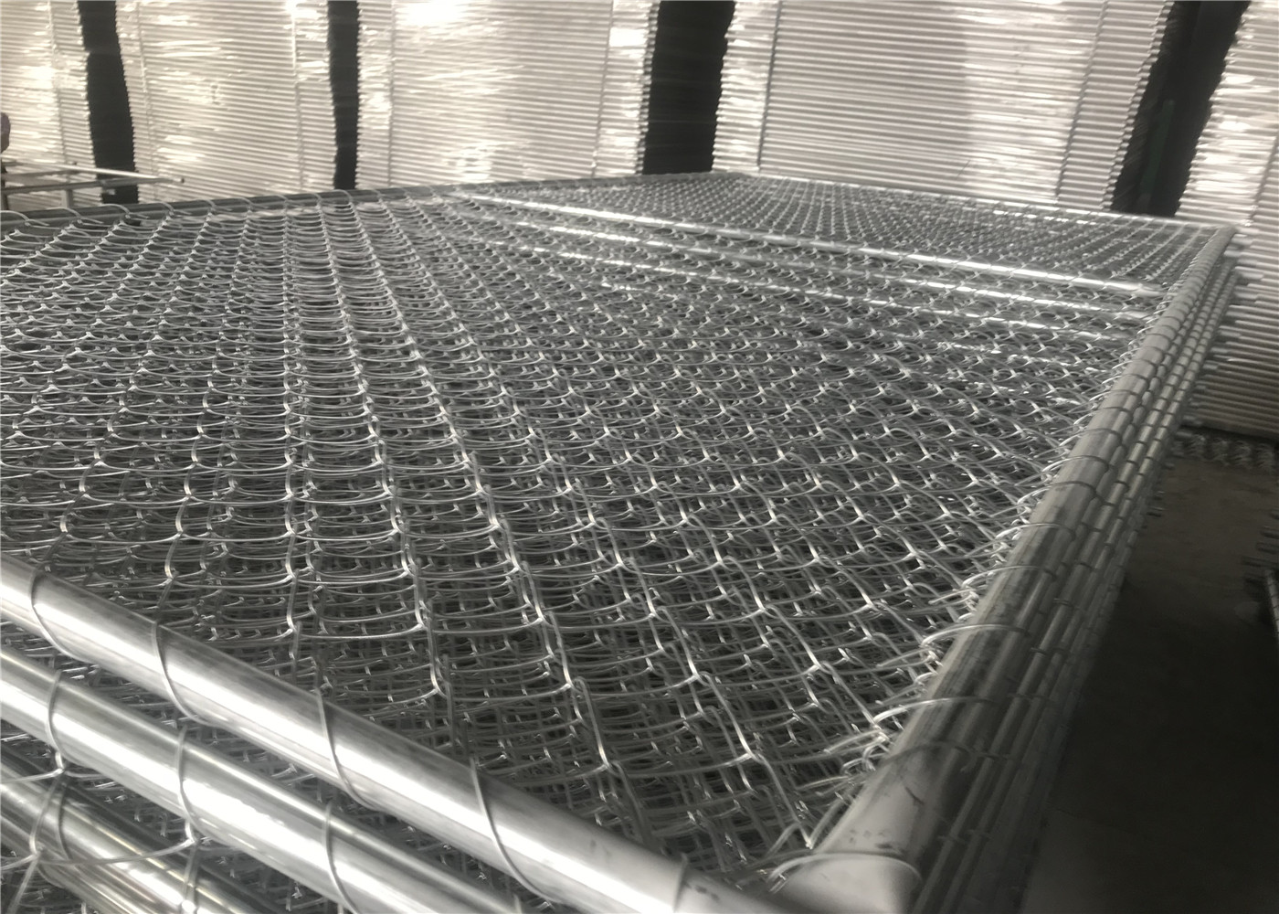 Construction Chain Link Fencing Panels OD 32mm*1.6mm 6'x12' 25mm Outer Tube Mesh aperture