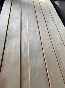 China 0.7mm White Cabinet Veneer 8% Moisture Natural Wood Veneer Medium Density factory