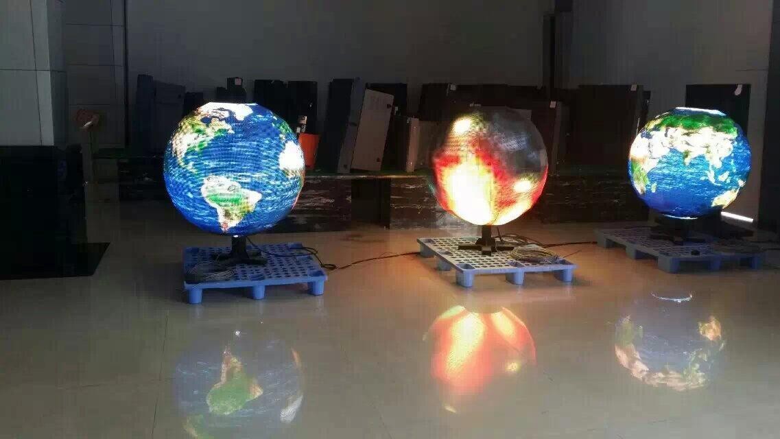 China Indoor Rental Full Color Curved Led Display Ball for Video Picture factory