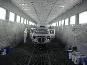 China 15000 Sets/Yearl Auto Paint Shop Spraying Line With Semi - Automatic Transport System on sale