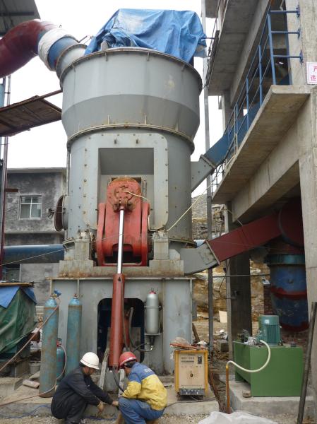 Super Fine Vertical Dolomite Grinding Mill For Sulphur Powder Making HVM1300