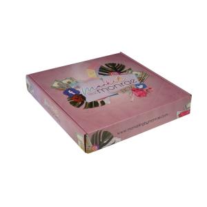 China Corrugated Folding Custom Cardboard Mailers Colored With Fashionable Design factory