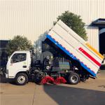 Dongfeng Vacuum Street Road Sweeper Truck 4x2 4.2m3 Dust Bin