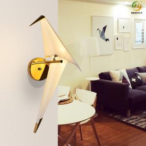 China Modern Bedroom Bedside Lamp Aisle White Metal+Acrylic LED Bird Wall Lamp factory
