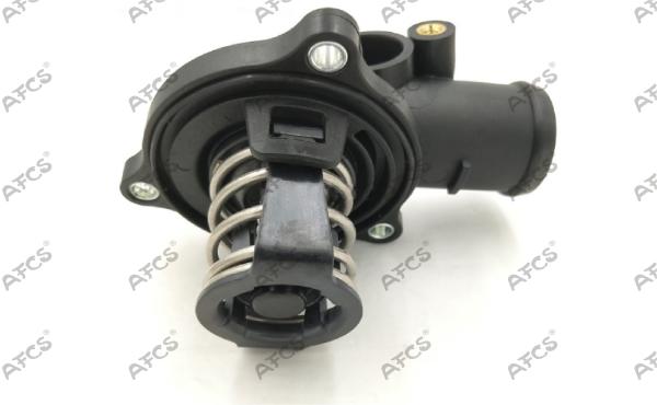 059121111R Car Sensor Parts Thermostat Engine Water Flange Coolant Hose For VW