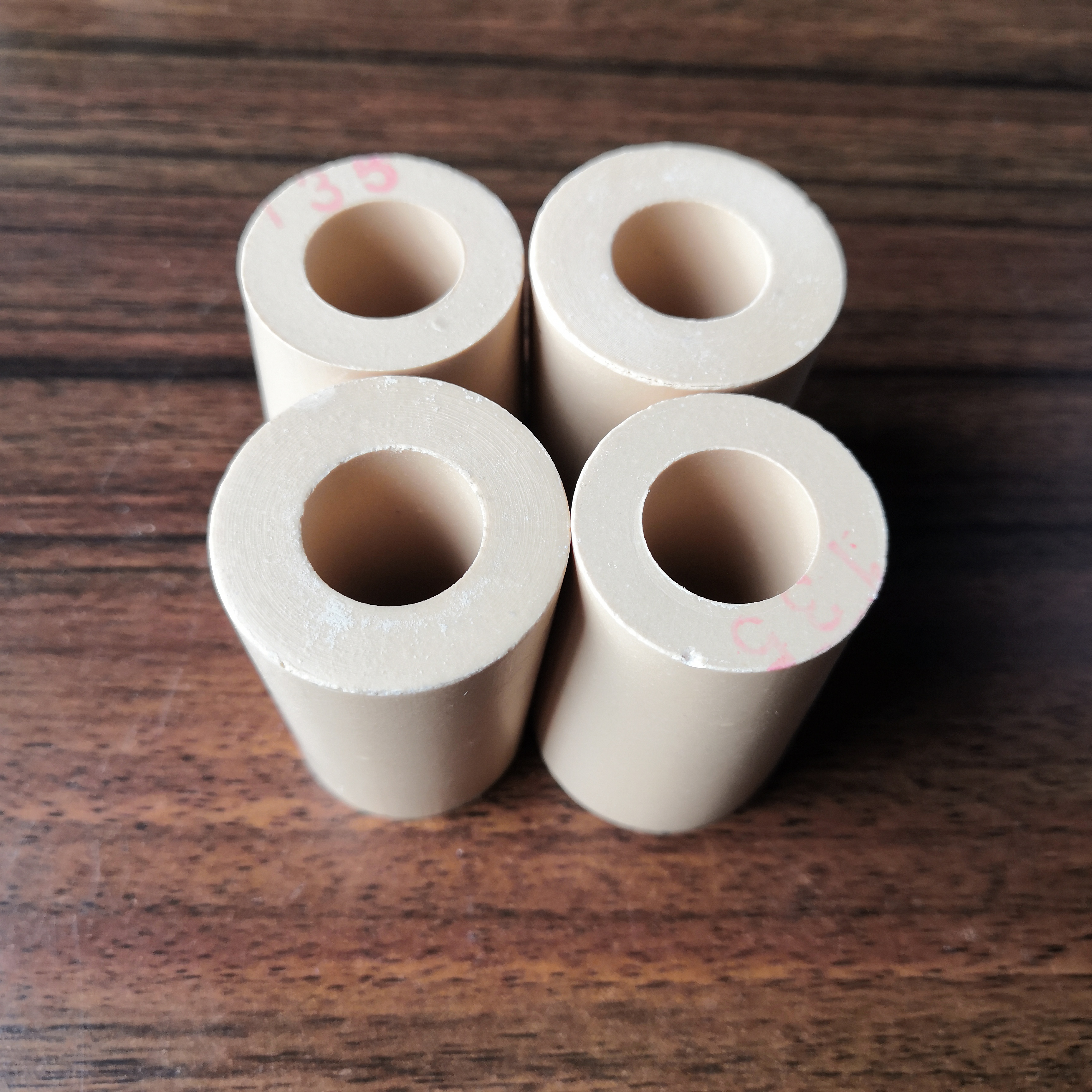 Henan Refractory Zircon Insert Zircon Nozzle for Tundish Nozzle Used in Ladle and Tundish